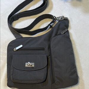 Magellan’s Stylish Gray Crossbody/Travel Bag